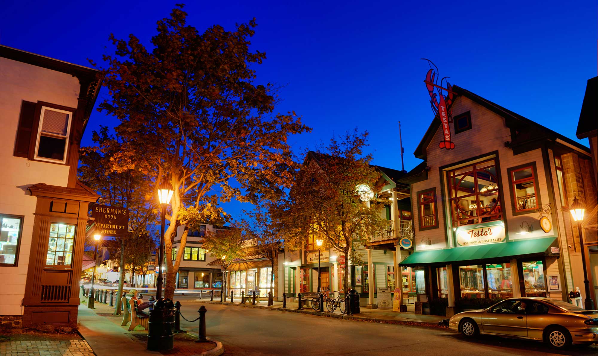 restaurant nighttime exterior